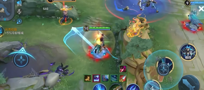 王者荣耀铠的出装怎么10000暴击